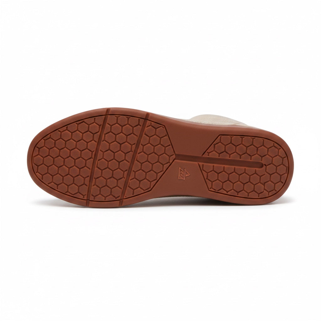 Beige Traverse Barefoot Shoes – product photo 4