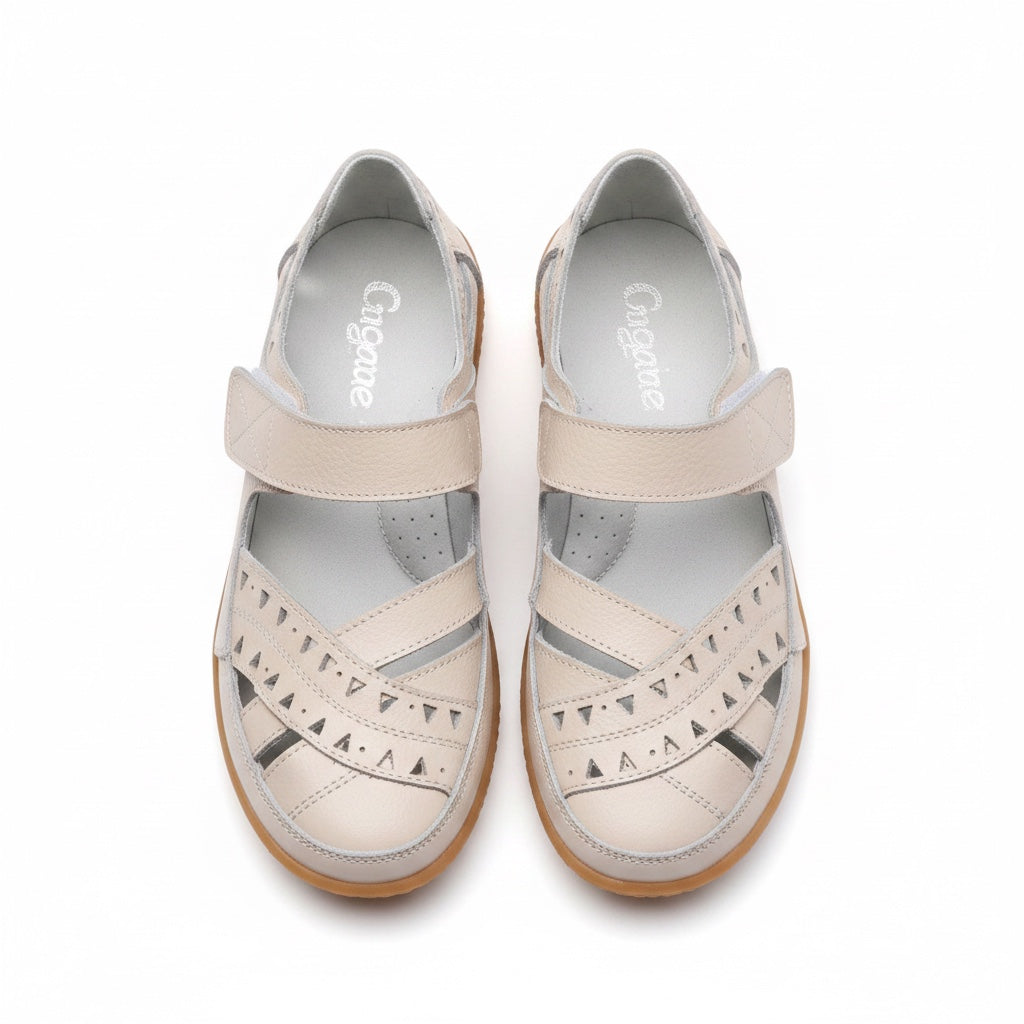 Orthopedic Sandals for women, beige with rubber sole top view.